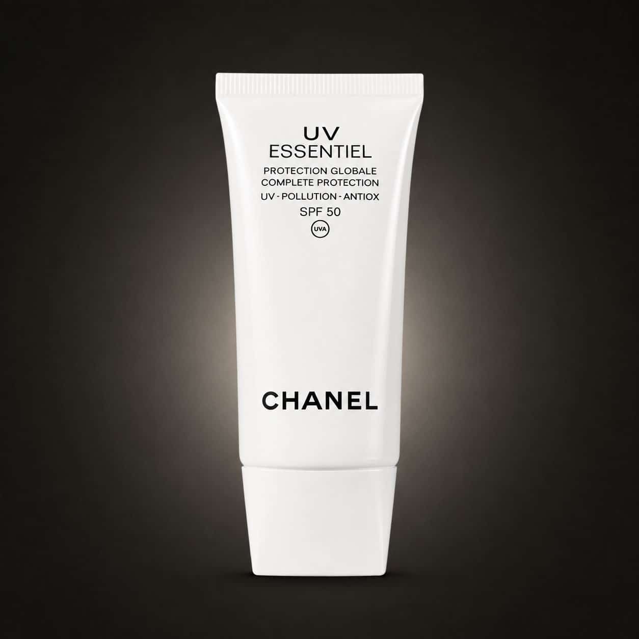 ضد آفتاب UV اسنسیل شنل SPF 50 ضد آفتاب CHANEL UV Essentiel SPF 50 محافظت کامل پوست