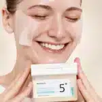نمای نزدیک بسته‌بندی پد Numbuzin No.5+ Glutathione Vitamin-Niacinamide