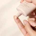 کرم ضد آفتاب رنگی شماره ۳ نامبوزین با SPF50+ PA++++
