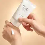 بافت کرم Tone Brightening Capsule Cream اسکین 1004